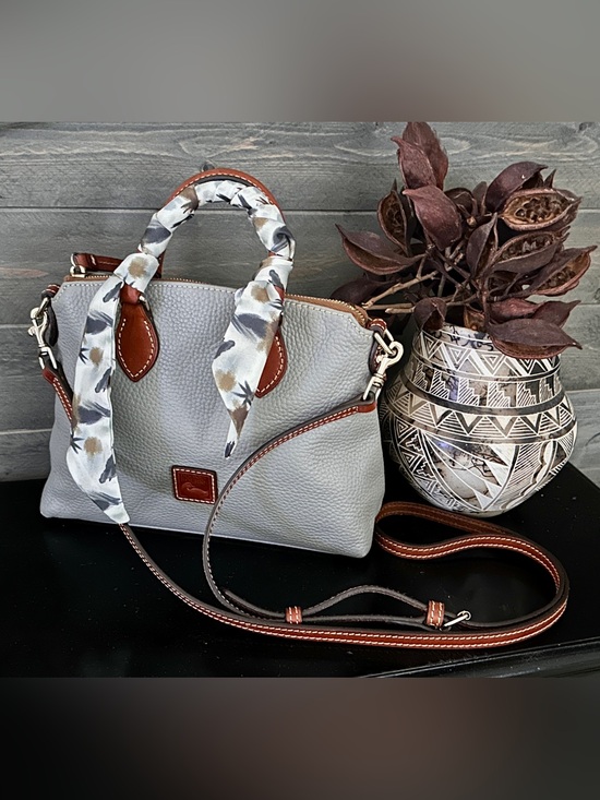 Dooney & Bourke Handbags - Vintage Dooney & Bourke Pebbled Leather Satchel • EUC